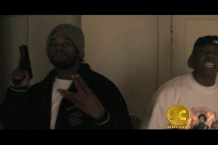 Stook – “Talk 2 U 4 A Min” – Music Video